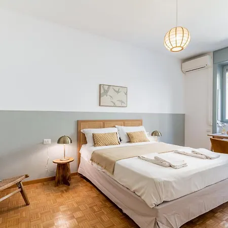 Apartment Easylife - Calda Gemma In Porta Venezia *