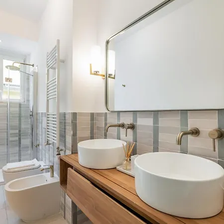 Apartment Easylife - Calda Gemma In Porta Venezia