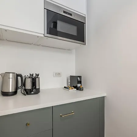 Apartment Easylife - Calda Gemma In Porta Venezia *